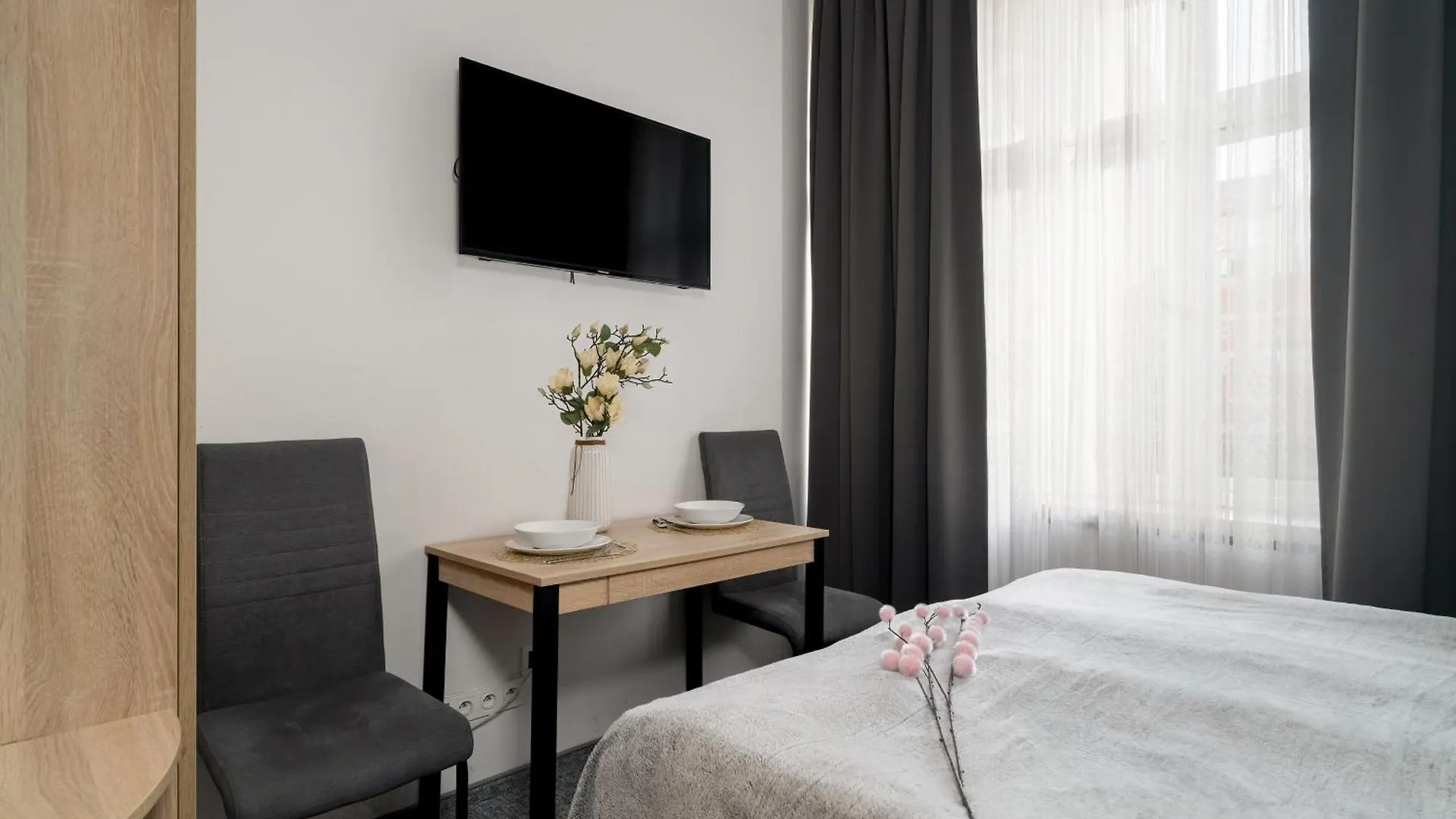 Very Berry - Glogowska 39-5 - Apartamenty Targowe, Self Check In 24H Poznaň