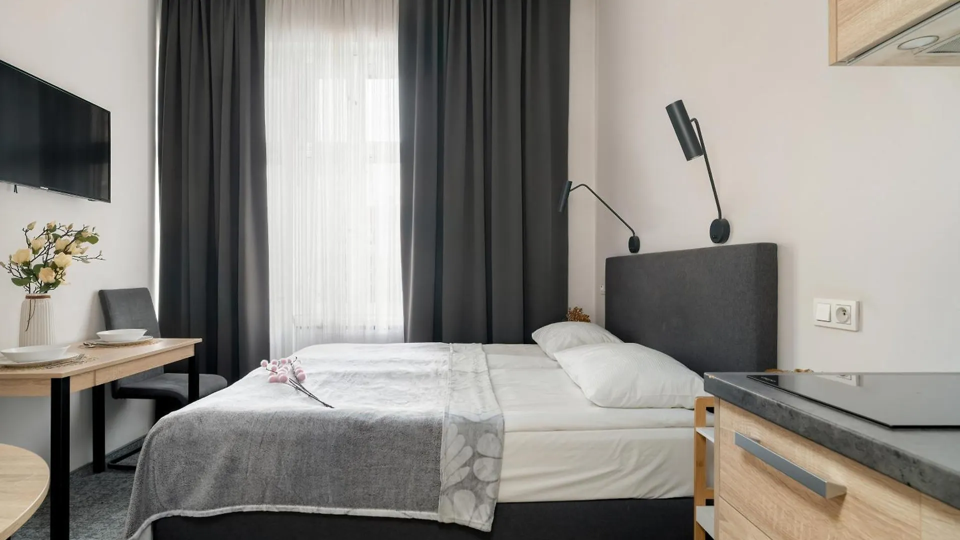 Very Berry - Glogowska 39-5 - Apartamenty Targowe, Self Check In 24H Poznaň