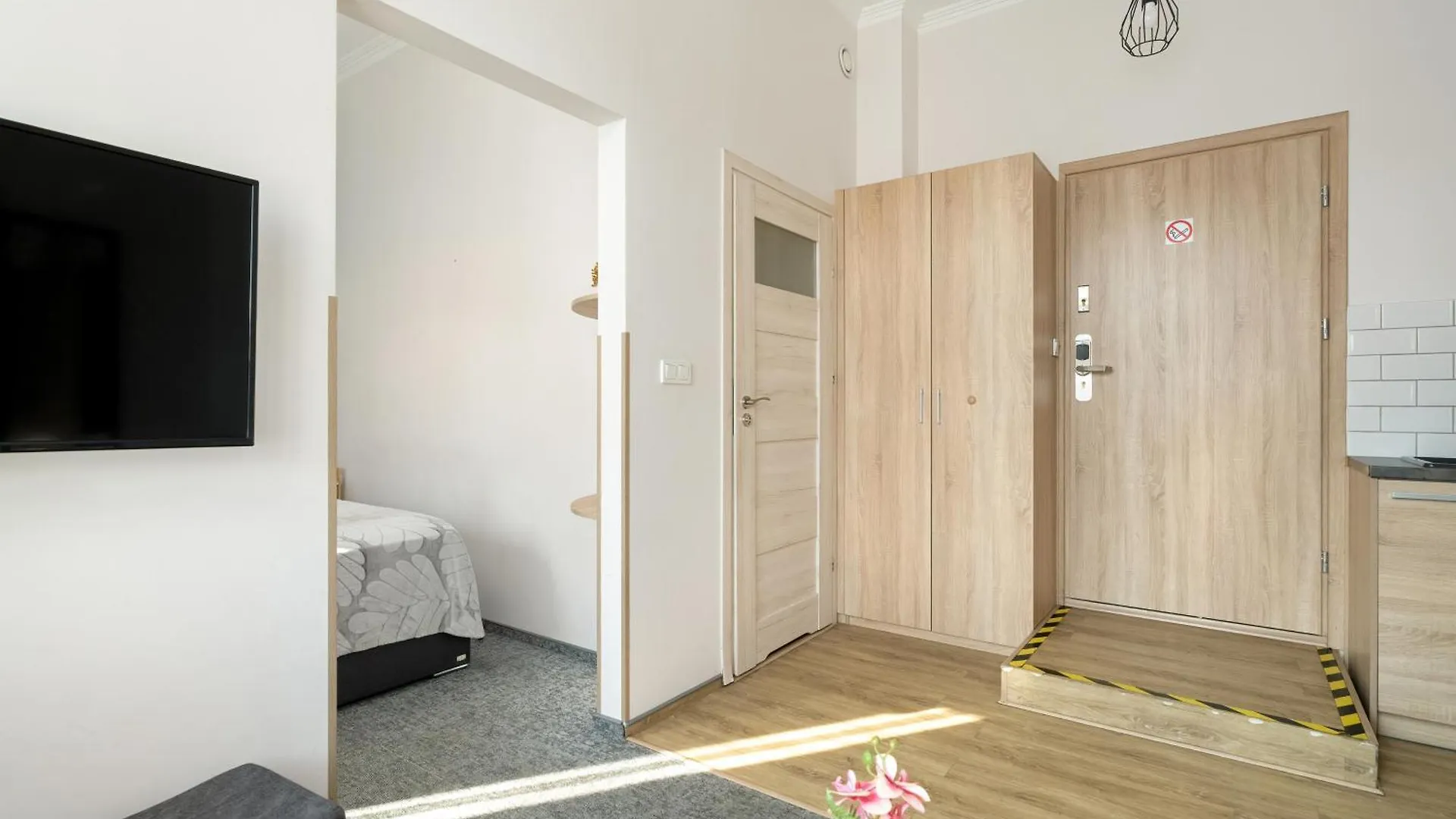 Very Berry - Glogowska 39-5 - Apartamenty Targowe, Self Check In 24H Poznaň Polsko